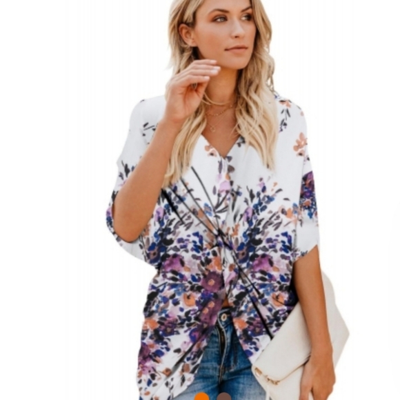 1 Left Medium New White Purple Floral Top - Picture 2 of 3